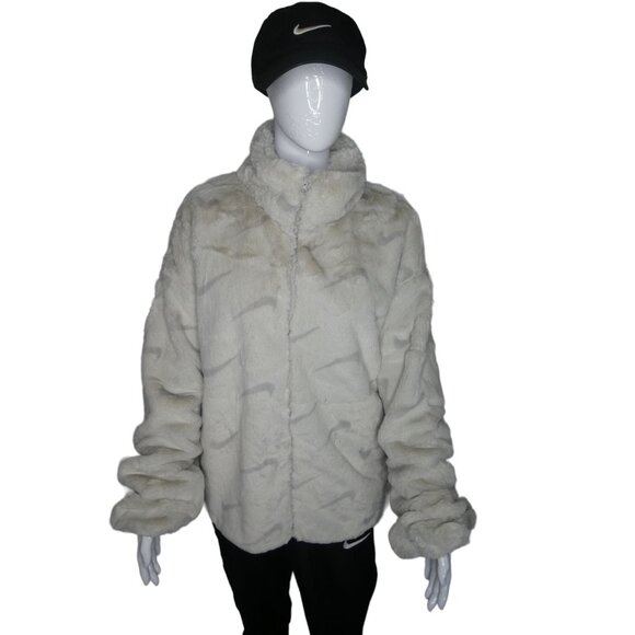 Nike Printed Faux Fur‎ Jacket - Picture 1 of 11